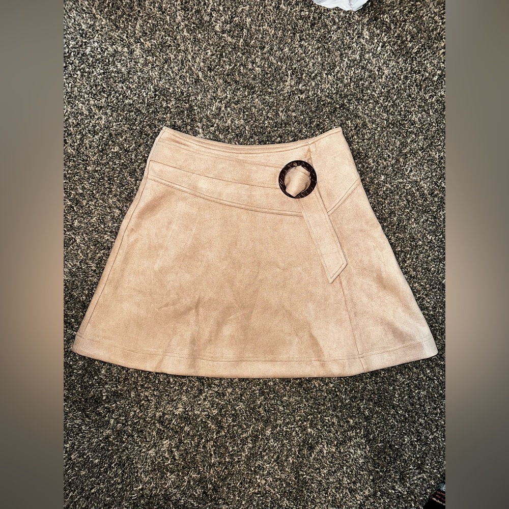 Listicle skirt, size small